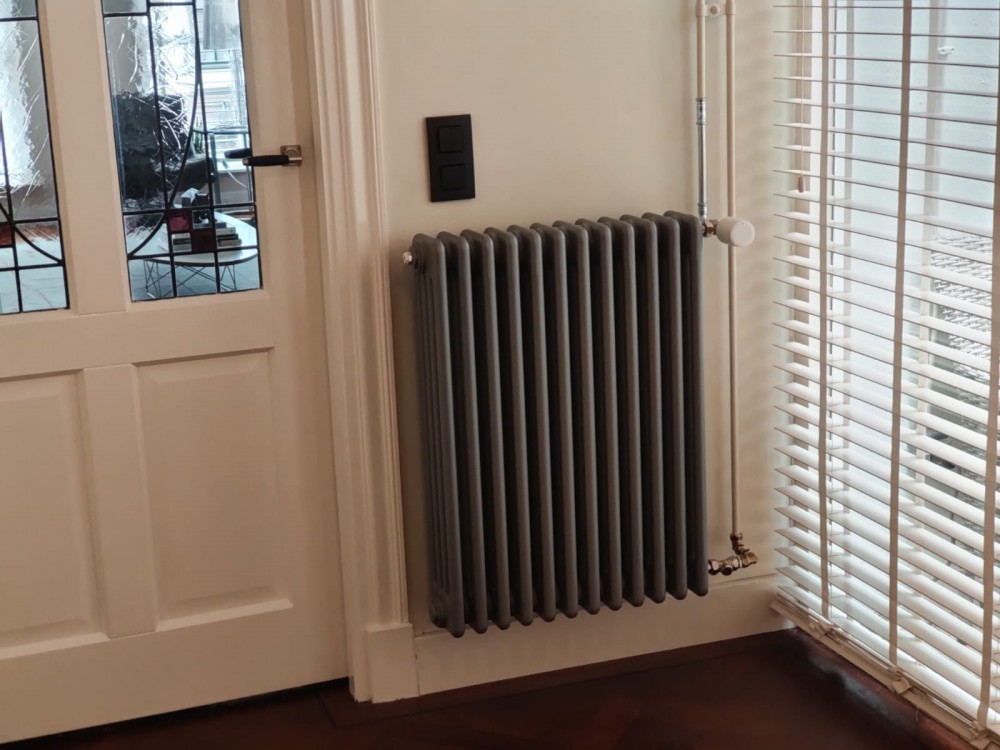 Efficiënt minstens Knooppunt Classic designradiator voor de woonkamer Designradiator.nl levert de  mooiste designradiatoren voor badkamer, woonkamer, keuken, slaapkamer en  hal.